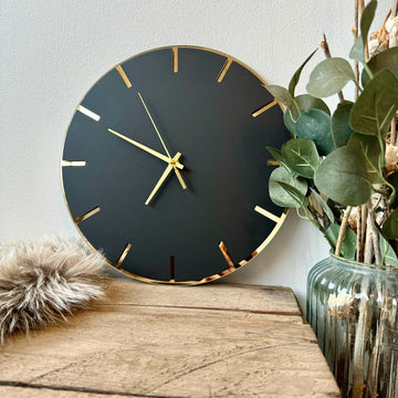 Väggklocka - Matt svart & spegelakryl