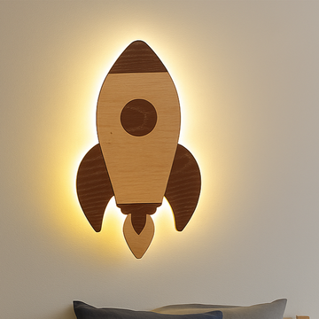 Barnlampa – Utskuren Raket – 32x31 cm