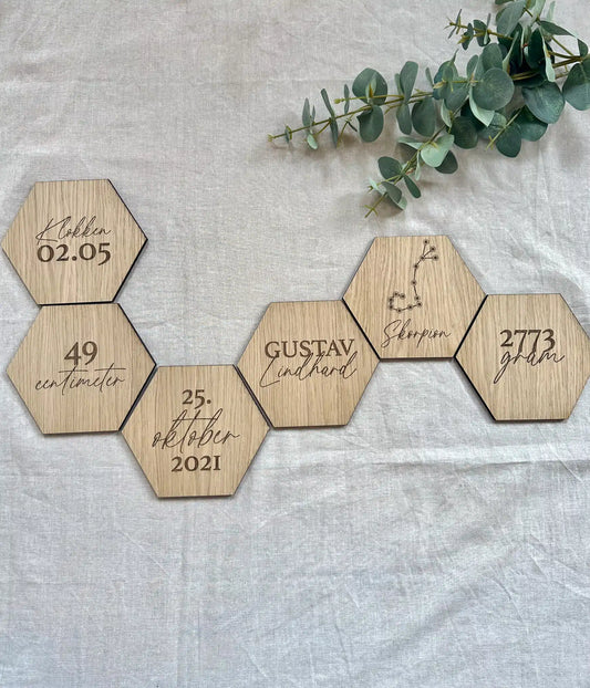 Minnestavlor, 6 st. - graverad text - 15x15 cm