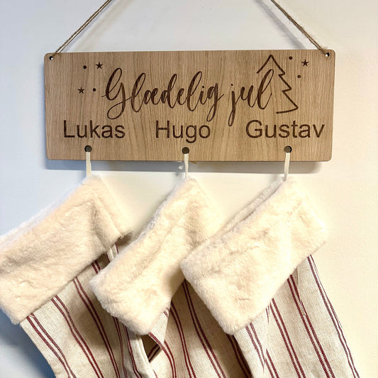 Julkalender – Ek – Olika storlekar – 15 cm hög